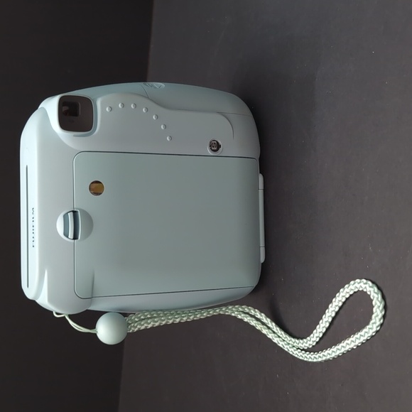 Fuji Film Instax Mini 9 Blue Instant Film Camera. - Picture 8 of 15